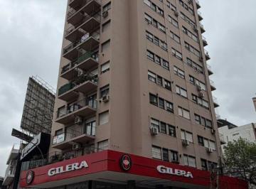 Departamento de 4 ambientes, Vicente López · Departamento 4 Amb con Balcón