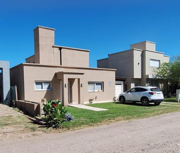 Casa · 239m² · 10 Ambientes