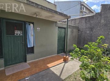 Casa · 106m² · 4 Ambientes · Venta Casa 4 Ambientes con Patio en Monte Chingolo