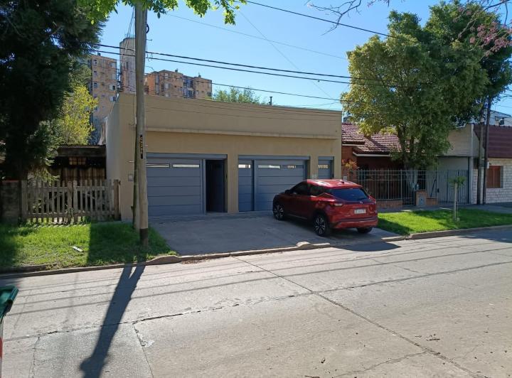 Casa · 162m² · 3 Ambientes · 1 Cochera