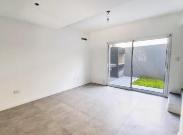 PH · 82m² · 3 Ambientes · 1 Cochera · PH en Venta en Arroyito