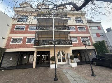 Departamento · 80m² · 3 Ambientes · 1 Cochera · Departamento en Venta de 3 Amb con Pileta y con Cochera Apto Crédito