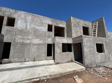 Departamento · 130m² · 4 Ambientes · 1 Cochera · Venta Duplex 3 Dorm. Tiasta I, Maipú