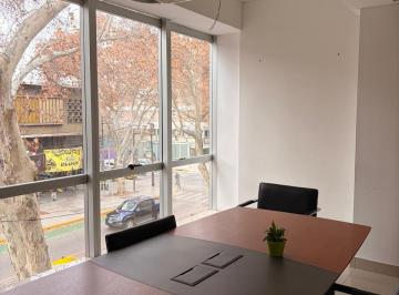Oficina comercial · 72m² · 4 Ambientes · Oficinas en Alquiler en Centro