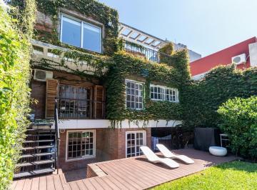 Casa · 383m² · 6 Ambientes · 4 Cocheras · Casa en Venta con Jardin y Pileta en Belgrano R