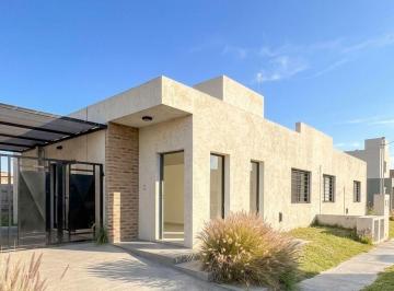 PH de 3 ambientes, Córdoba · Duplex en Claros Village - Planta Baja - 2 Dorm.