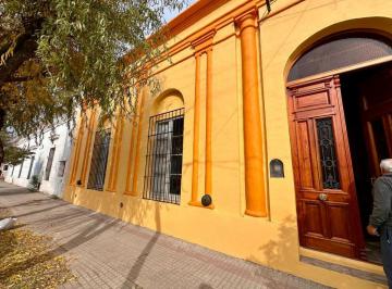 Local comercial de 4 ambientes, Cañuelas · Local de 120 m² en Alquiler en Cañuelas