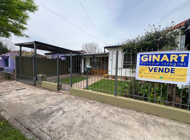 Casa · 160m² · 6 Ambientes · 2 Cocheras