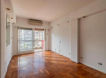 Departamento de 3 ambientes, Villa Crespo · Luminoso y Amplio 3 Ambientes con Balcón Corrido.