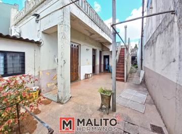 Casa · 160m² · 4 Ambientes · 1 Cochera · Venta Casa Lote Propio 4 Ambientes con Patio y Terraza