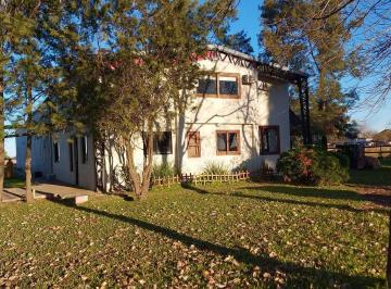 Quinta vacacional de 4 ambientes, Baradero · Chacra 2 Has, Zona La Tortuga, Cuenta con Casa Principal y de Caseros + Galpon