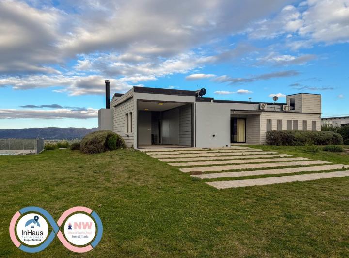 Casa · 2200m²