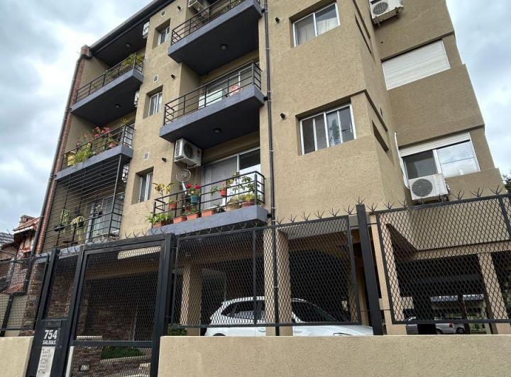 Departamento · 50m² · 2 Ambientes · 1 Cochera