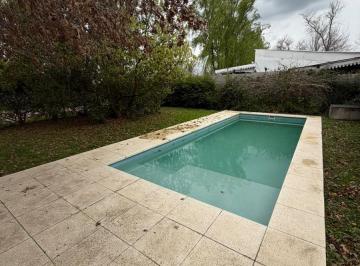 Casa · 585m² · 3 Ambientes · Alquiler Casa con Pileta Carlos Keen