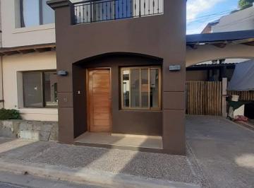 Departamento de 8 ambientes, Ciudad de Mendoza · Alquiler de Duplex en Calle Alberdi 326, Ciudad Mendoza