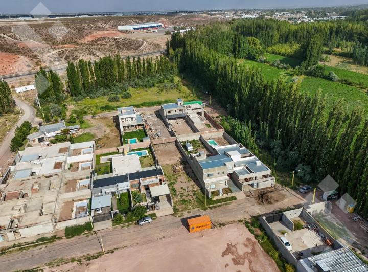 Terreno · 403m²
