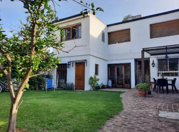 Casa · 150m² · 5 Ambientes · Muy Linda Casa en Alquiler - Victoria Cerca de Libertador, 3 Dorm., Dependencia, Gran Jardín