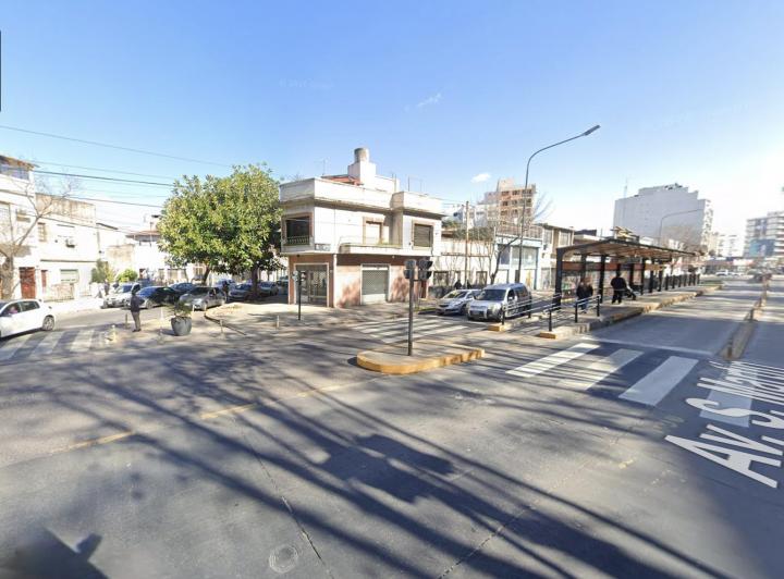 Terreno · 214m²