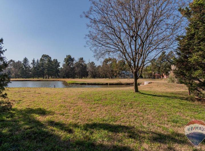 Terreno · 1283m²