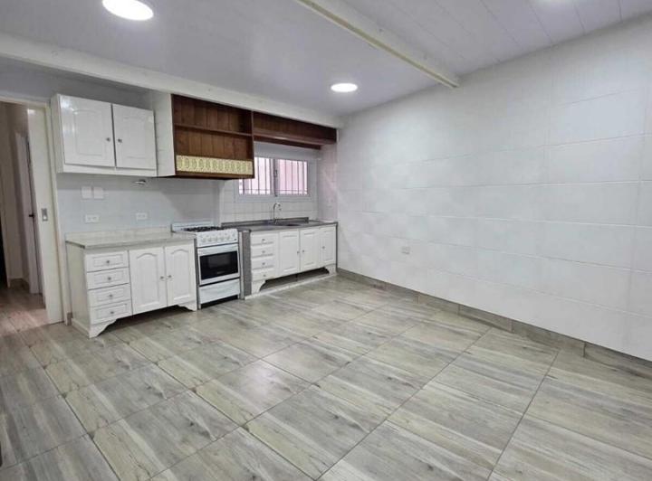Casa · 40m² · 2 Ambientes · 1 Cochera