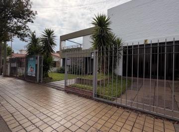 Casa · 6 Ambientes · 1 Cochera · Casa en Cerro de Las Rosas