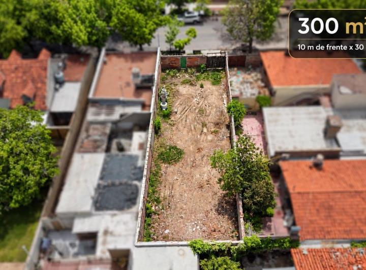 Terreno · 300m²