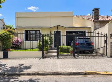 Casa · 97m² · 5 Ambientes · 3 Cocheras · Casa - 5 Ambientes - Venta