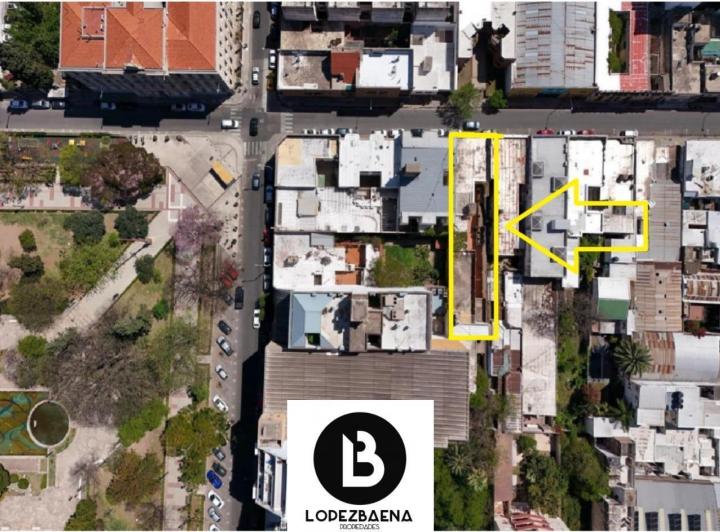 Terreno · 210m² · 6 Dormitorios · 2 Cocheras