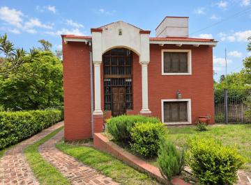 Casa · 6 Ambientes · 1 Cochera · Casa en Alquiler | 3 Dorm. | Bº El Golf