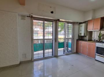 Departamento · 45m² · 3 Ambientes · 1 Cochera · Departamento 3 Ambientes con Cochera en Venta
