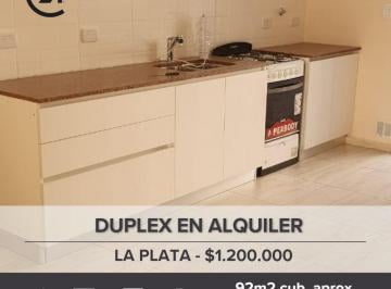 Casa · 92m² · 3 Ambientes · Casa Duplex en Alquiler en La Plata