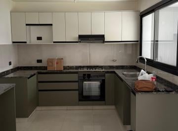 Casa de 6 ambientes, Córdoba · Alquilo Duplex 3 Dorm. - Terrazas de Manantiales - Loza Radiante - Dorm. en Planta Baja