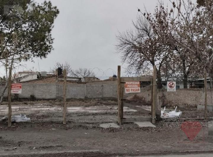 Terreno · 678m²