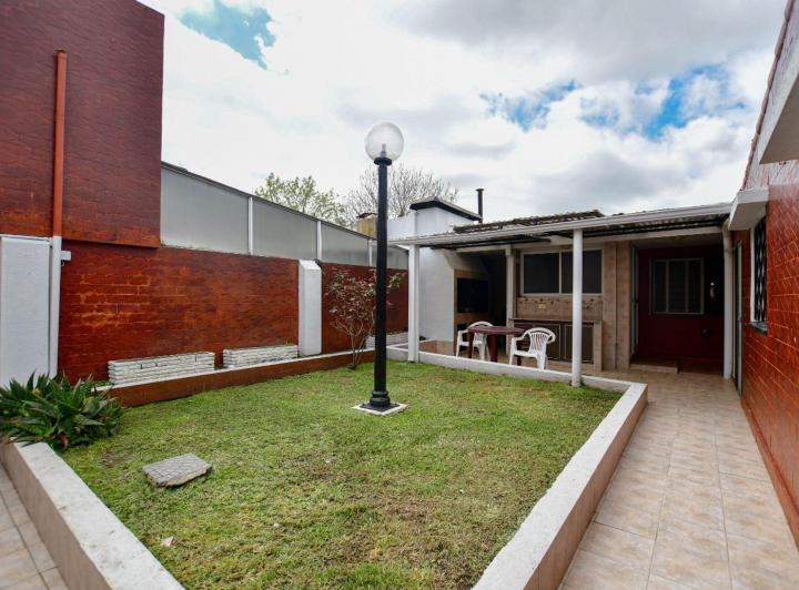 Casa · 174m² · 4 Ambientes · 1 Cochera