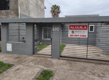 Casa · 70m² · 5 Ambientes · 1 Cochera · Casa en Alquiler Marques de Sobremonte 2 Dorm. con Cochera