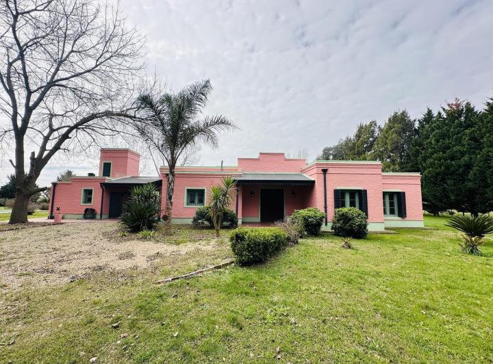Casa · 172m² · 5 Ambientes · 1 Cochera
