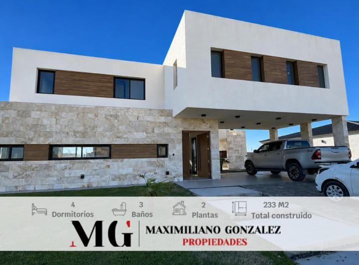 Casa · 233m² · 5 Ambientes · 1 Cochera