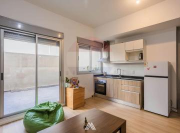 Departamento · 38m² · 1 Ambiente · Alquiler Apto Monoambiente con Patio Tres Cruces