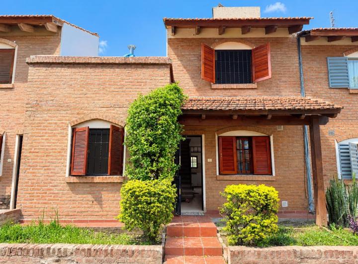 Casa · 105m² · 1 Cochera