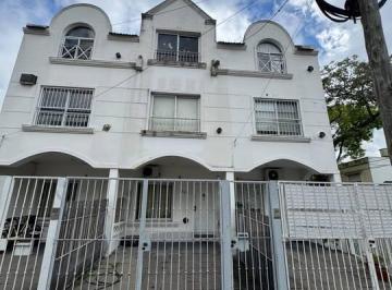 PH · 89m² · 4 Ambientes · 1 Cochera · Venta Triplex 4 Ambientes con Cochera en Olivos