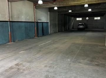 Bodega-Galpón · 335m² · 1 Ambiente · Alquiler Galpon con Oficinas Ramos Mejia