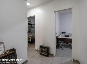 Departamento de 4 ambientes, Recoleta · Muy Buen Semipiso 4 Ambientes Apto Profesional, con Patio