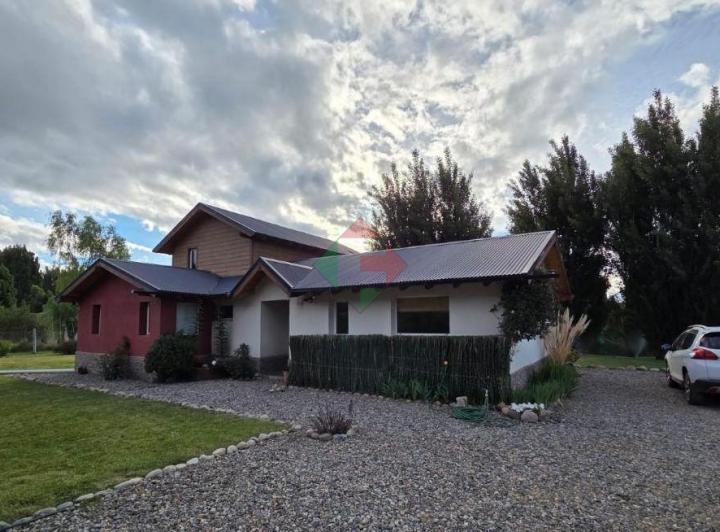 Casa · 180m² · 4 Ambientes