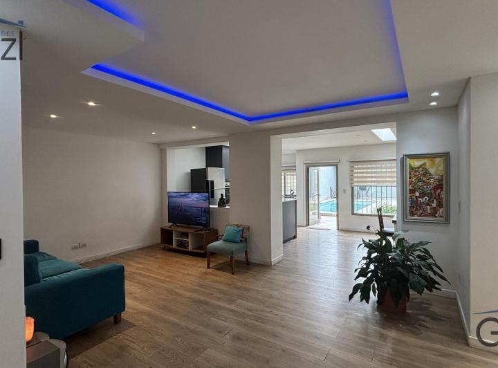 Casa · 127m² · 5 Ambientes
