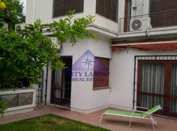 Casa · 323m² · 5 Ambientes · 3 Cocheras · Casa en Venta - Barrio Bombal - Mendoza