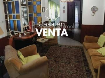 Casa · 195m² · 4 Ambientes · 2 Cocheras · Vendo. Casa en Calle San Martin Nº 230. Concordia, Er