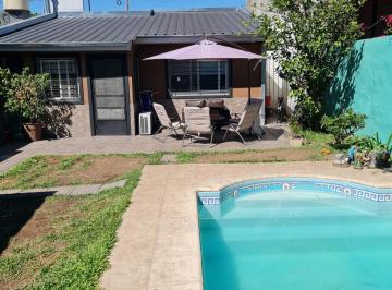 Casa · 125m² · 3 Ambientes · 2 Cocheras · Venta Casa 3 Amb en Bernal
