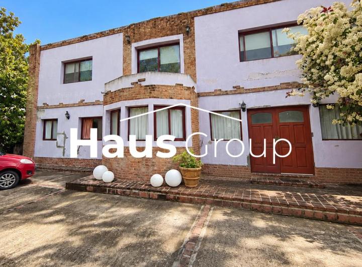 Casa · 220m² · 4 Ambientes