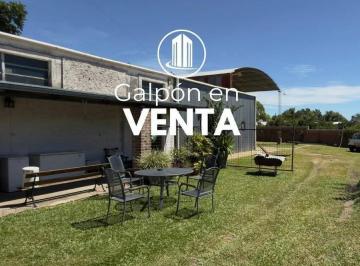 Casa · 265m² · 4 Ambientes · 3 Cocheras · Vendo. Casa con Amplio Terreno y Galpón en Villa Zorraquín. Concordia, Er.