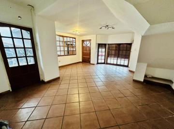 Casa · 190m² · 5 Ambientes · 2 Cocheras · Casa en Villa del Parque Alquiler